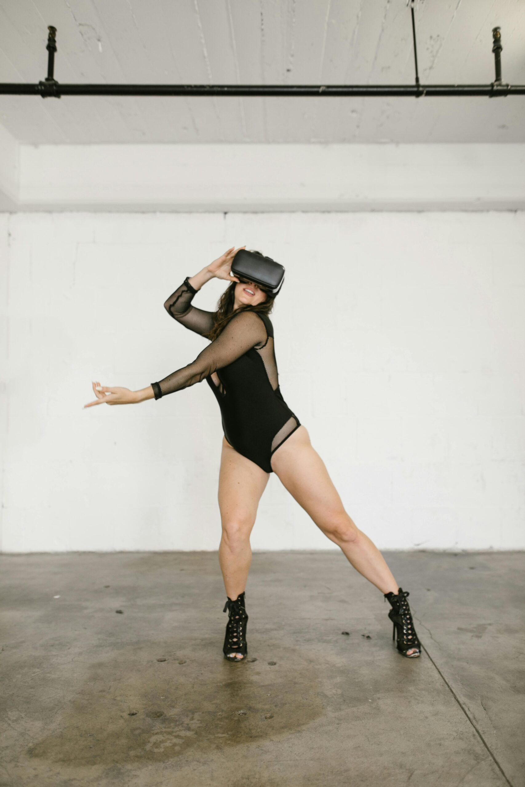 Virtual Fitness Classes: Reshaping Exercise in the Digital Age