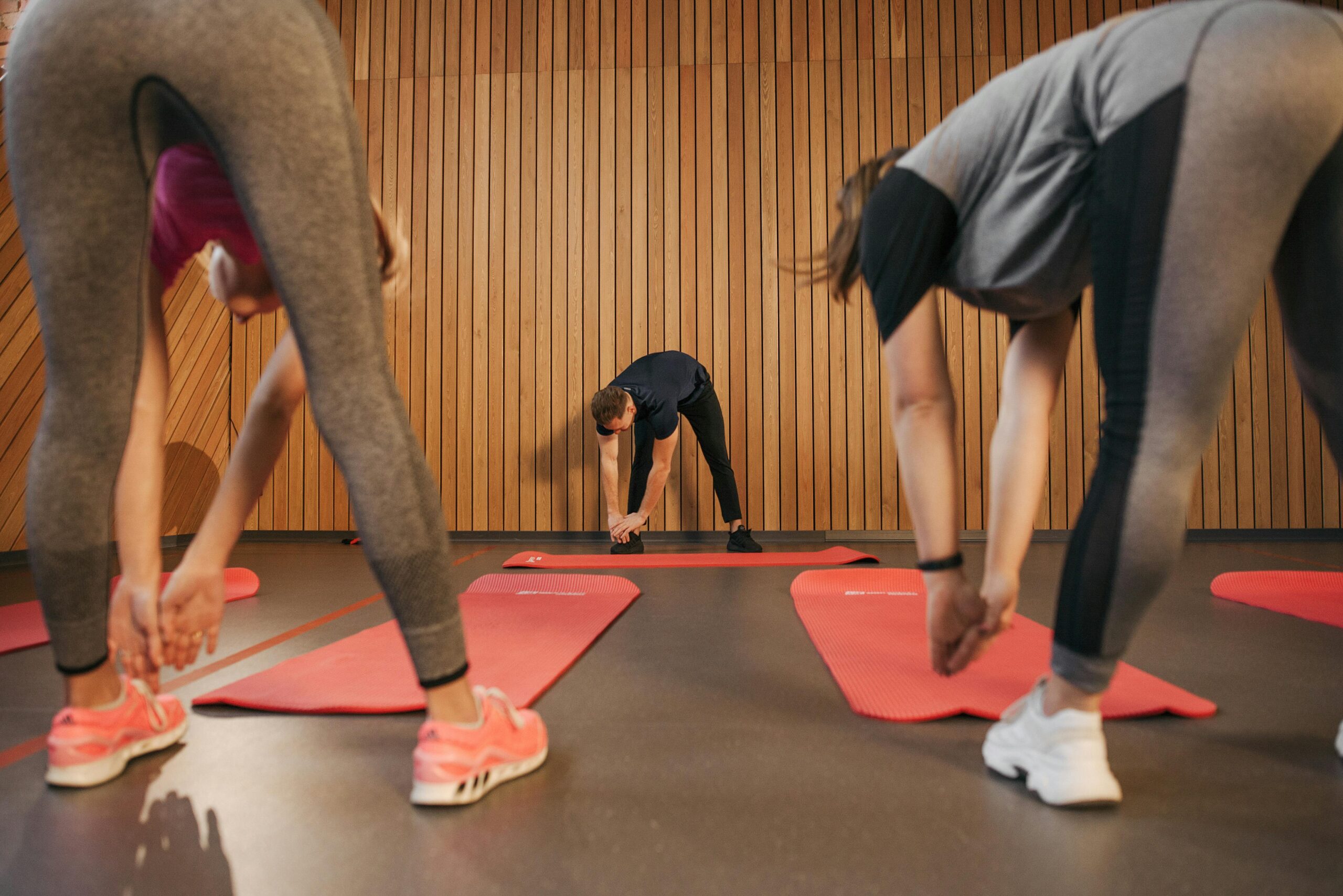 Fitness Challenges and Accountability Groups for Lasting Motivation
